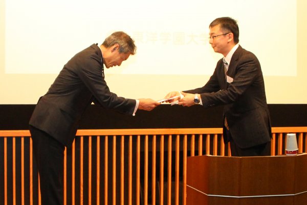 東洋学園大学_開学25周年記念イベント_寄付金贈呈