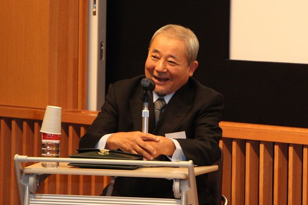 東洋学園大学_開学25周年記念イベント_平井先生