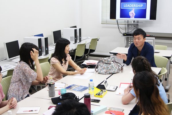 東洋学園大学_卒業生による特別講義（SpinLead高橋さん）