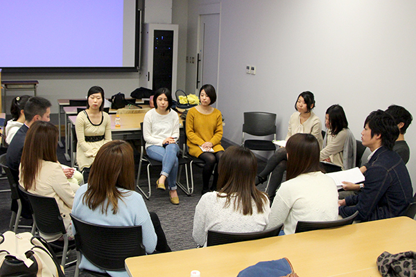 東洋学園大学_泰松ゼミ「ほえーるかふぇ」の模様2