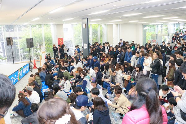 東洋学園大学_フェニックス祭郷郷祭り2017_メインステージ