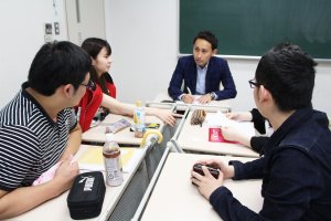 東洋学園大学_社員の方々とのディスカッション03