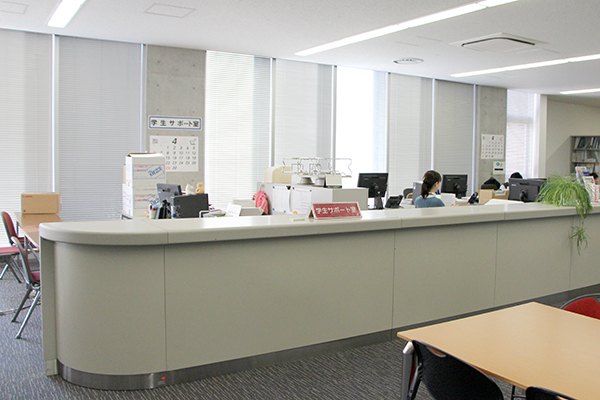 東洋学園大学_学生サポート室（東京・本郷キャンパス）