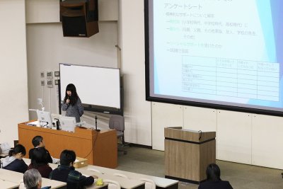 東洋学園大学_H29年度人間科学部卒論発表会_発表風景