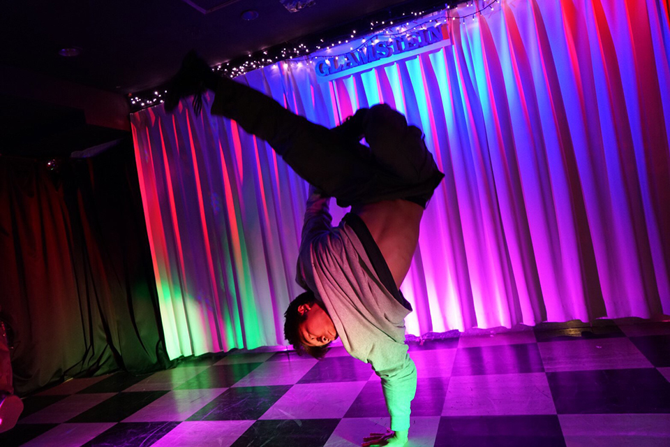 東洋学園大学_「EXTREME☆STEPPERS」（ダンス）が、新宿のライブハウスで春イベントを開催