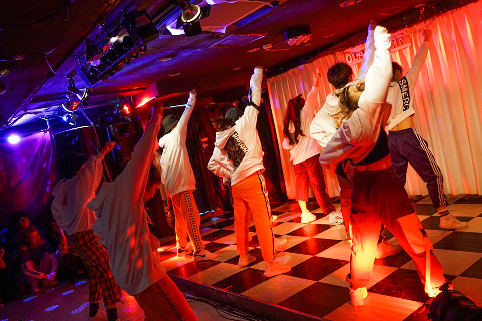 東洋学園大学_「EXTREME☆STEPPERS」（ダンス）が、新宿のライブハウスで春イベントを開催