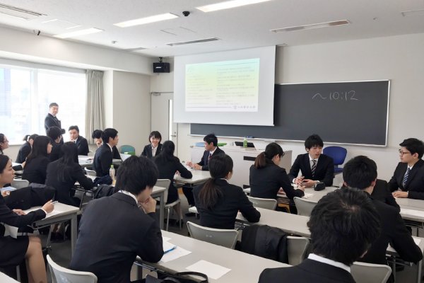 東洋学園大学_二松學舍大との合同就職対策講座