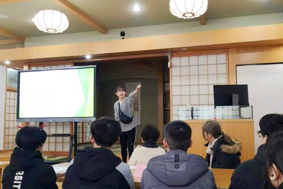 東洋学園大学_春期短期留学プログラム帰国者報告会の模様