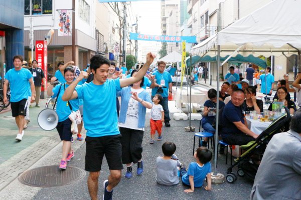 東洋学園大学_大横丁通り納涼祭_カチャーシー