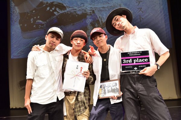 東洋学園大学_夏コン3位入賞したCRESCENDOメンバー