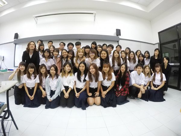 東洋学園大学_タイのチュラーロンコーン大学にて
