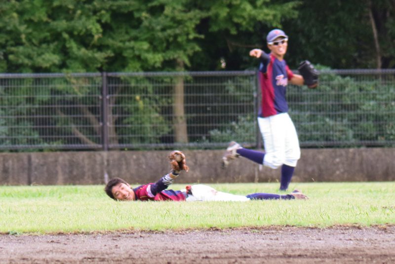 ［硬式野球部］秋季リーグ戦は3位以下が大混戦。最終戦で3位を狙う。