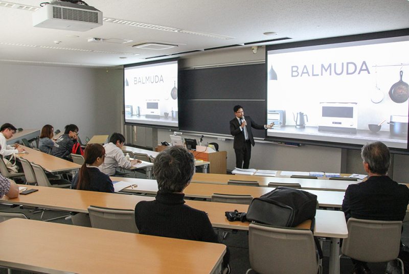 「デザイン」と「デジタル社会」をキーワードに安藤講師と木川講師が登壇。大学院経営セミナー開催報告