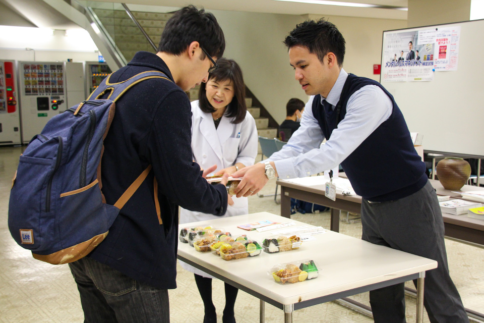 4・5号館エントランスでの様子