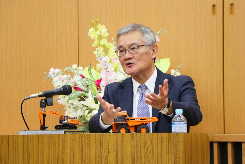 ［現代経営研究会］建機ビジネスも「モノからコト」へ。日立建機株式会社社長・平野氏による第5回講演を開催