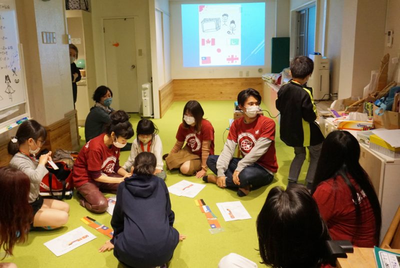 児童教育ゼミの4年生が地元の学童保育で「グローバル英語体験」に挑戦！