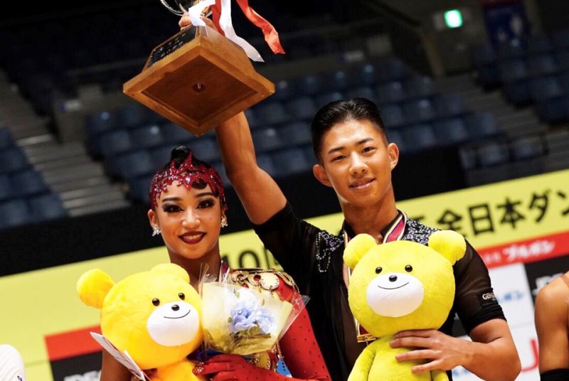 大西咲菜選手が社交ダンスの全日本選手権「三笠宮杯」ラテン部門優勝・スタンダード部門準優勝！世界選手権出場権を獲得