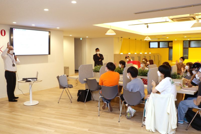 新商品開発ゼミが4・5号館新エントランスをテーマに研究をスタート