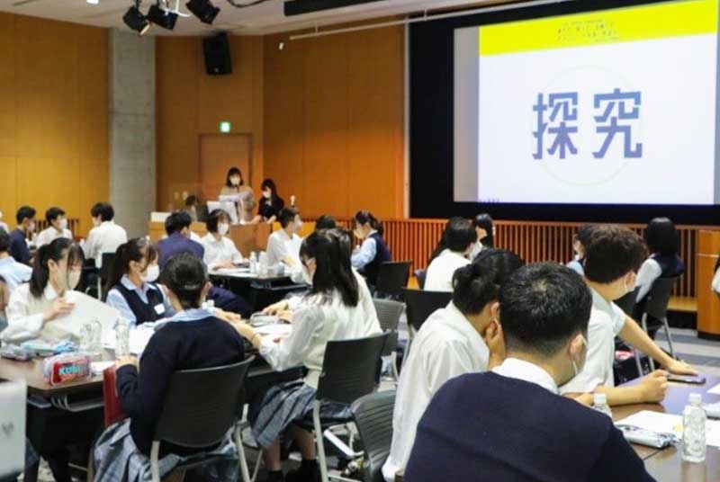 高校の探究学習を大学がサポートする高大連携イベント 「大学・専門学校・企業連携特別セミナー  食べて、知って、企画して、チョコレートを深く学ぼう!」を開催