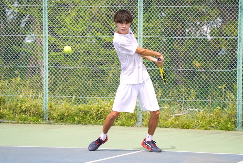 ［テニス部］小野選手がロイヤルSCカップで見事優勝！