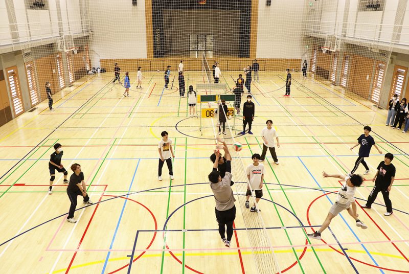 熱戦！激戦！49名が参加した春学期体育祭（バレーボール）の開催報告