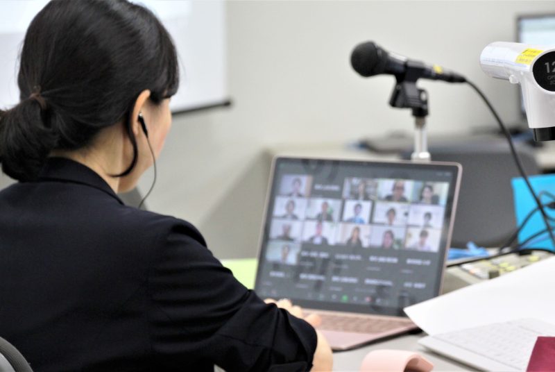 グループ面接・ディスカッションを体験する貴重な機会に。「模擬就活」を全学部で実施