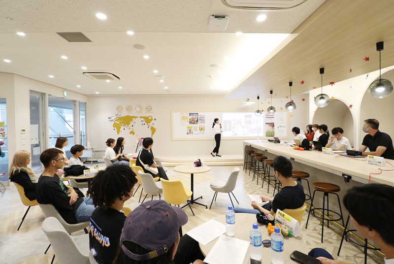 長期留学から帰国したICP8期生がそれぞれの思い出をシェア！2023年度ICP帰国者報告会