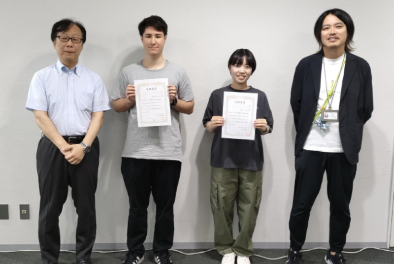 学部長賞を授与（簿記検定2級、TOEIC® Listening & Reading）