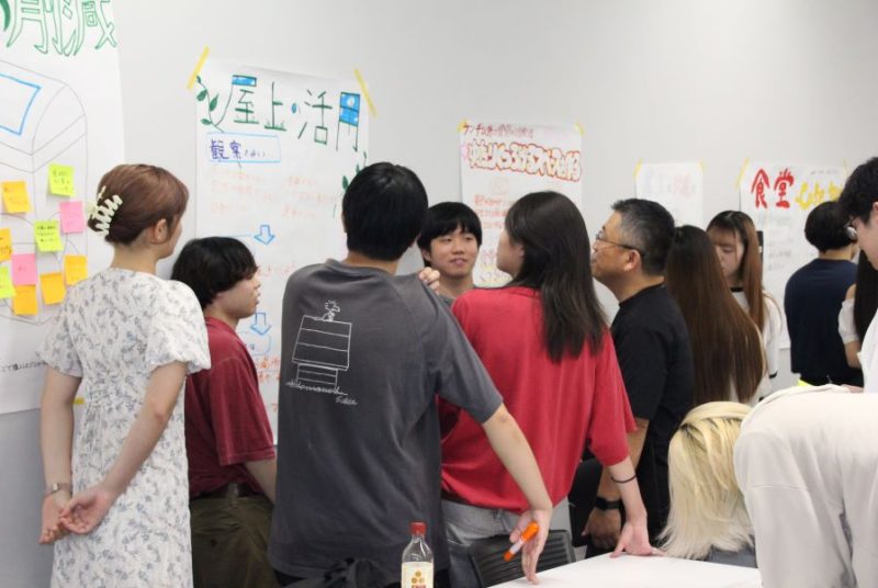 「デザイン思考」で大学の課題を解決。最終発表でポスターセッション実施