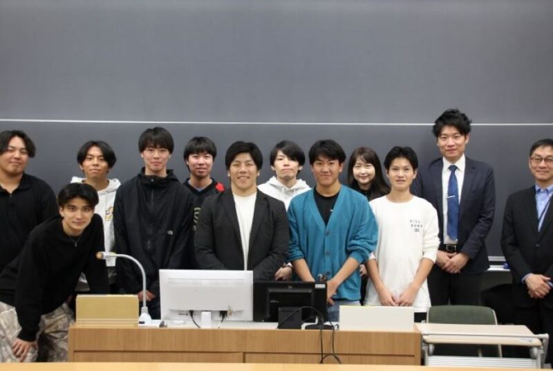 「スポーツマネジメントゼミ」でオリンピック柔道銀メダリスト中矢力氏が講義