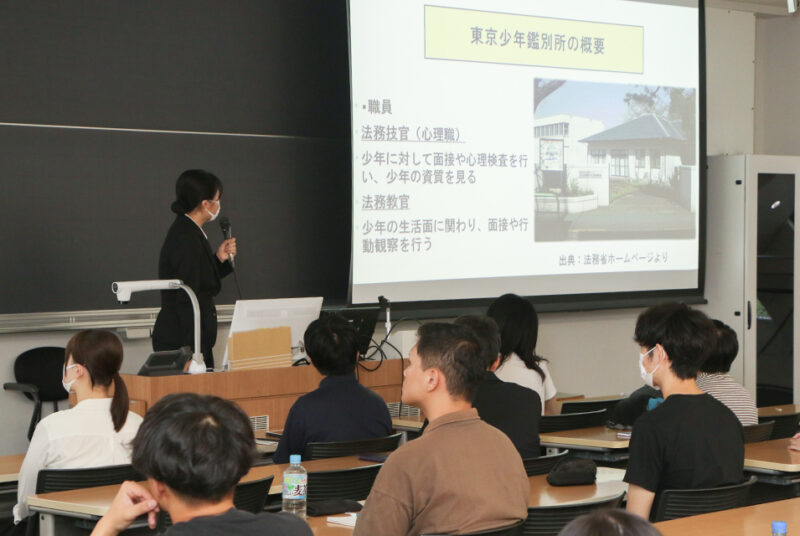 児童福祉施設、無料塾、病院、学校、少年鑑別所、企業など14施設・計80時間で行われた「心理実習」報告会