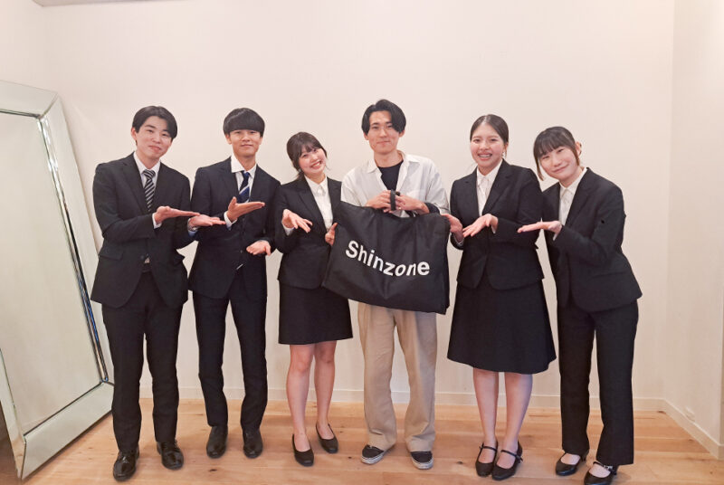 本庄ゼミがゼロから企画した「#サステナブルがとまらない展」の成果を協力企業に報告。「終了がさみしい！」との声も！