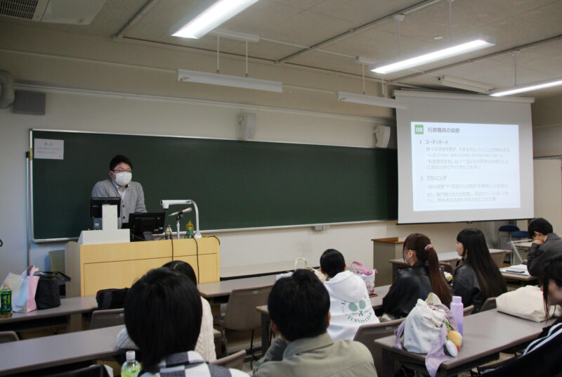 東京都庁で働くということ、多様な現場を経験する一般行政職の仕事とは。「地域ではたらく」