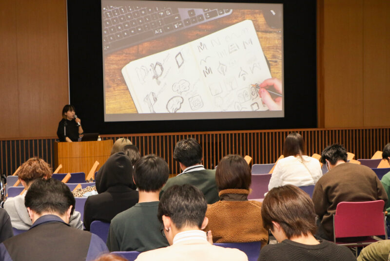 ウォルト・ディズニー・ジャパン所属のデザイナーにロゴデザインの極意を聞く！「GENKEI English」特別講義